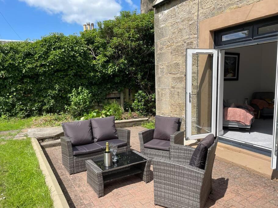 Fantastic Home In Brightons, Falkirk. Polmont Exterior foto